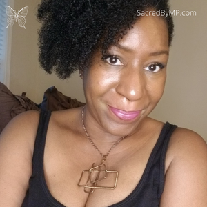 GEOMETRIC STATEMENT NECKLACE